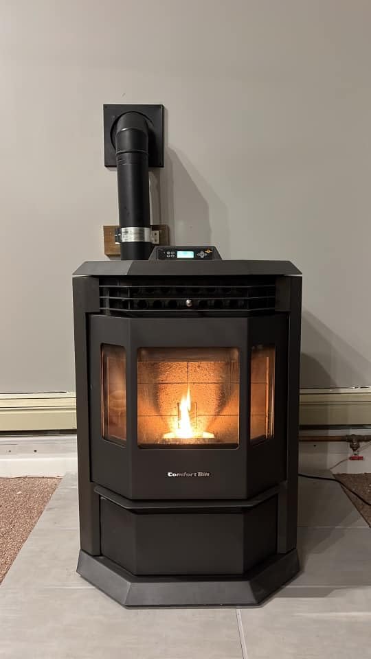 Pellet Stove with 55 lb Hopper for Large Spaces