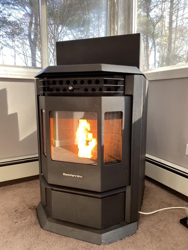 Pellet Stove with 55 lb Hopper for Large Spaces